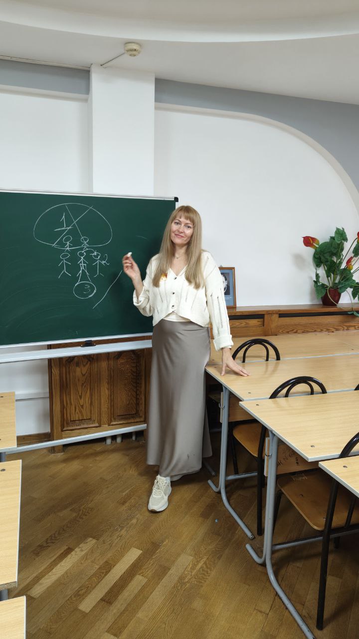 Добрый день дорогие друзья! Сегодня я хочу познакомить вас с моей деятельностью поближе , рассказать о моей работе🤗
Я помогаю молодым мамам и в целом всем членам семьи когда у них появляется младенец(... | Сетка — социальная сеть от hh.ru