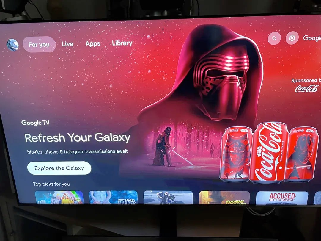 Говорят, что по миру идет раскатка нового в Google TV.
Сам еще не получил апдейт, но в сети уже есть фотки.
Что поменялось | Сетка — социальная сеть от hh.ru