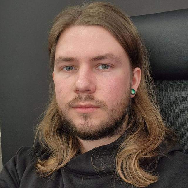 Максим Куркин | Сетка — социальная сеть от hh.ru