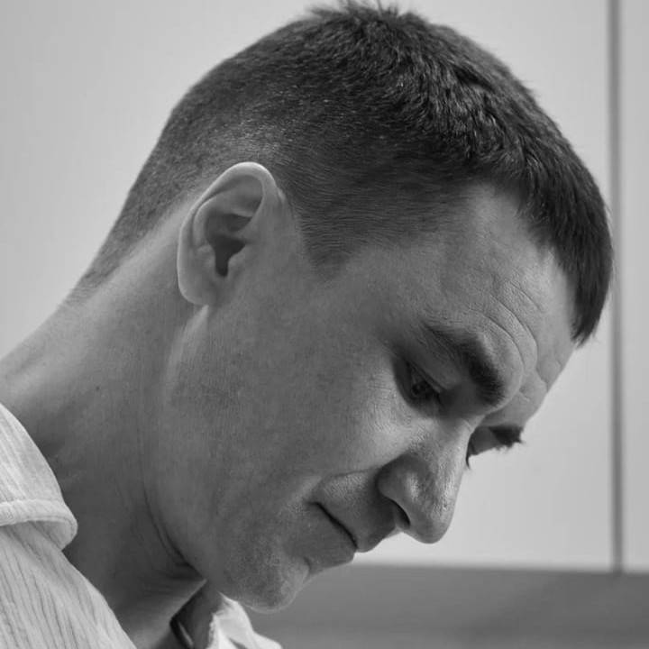 Олег Волков