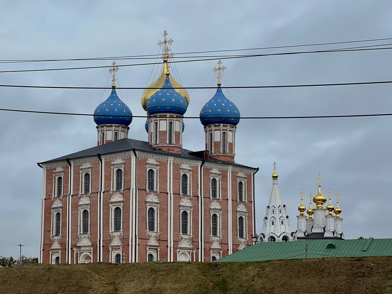 всем привет
я в Рязани
всем пока | Сетка — социальная сеть от hh.ru