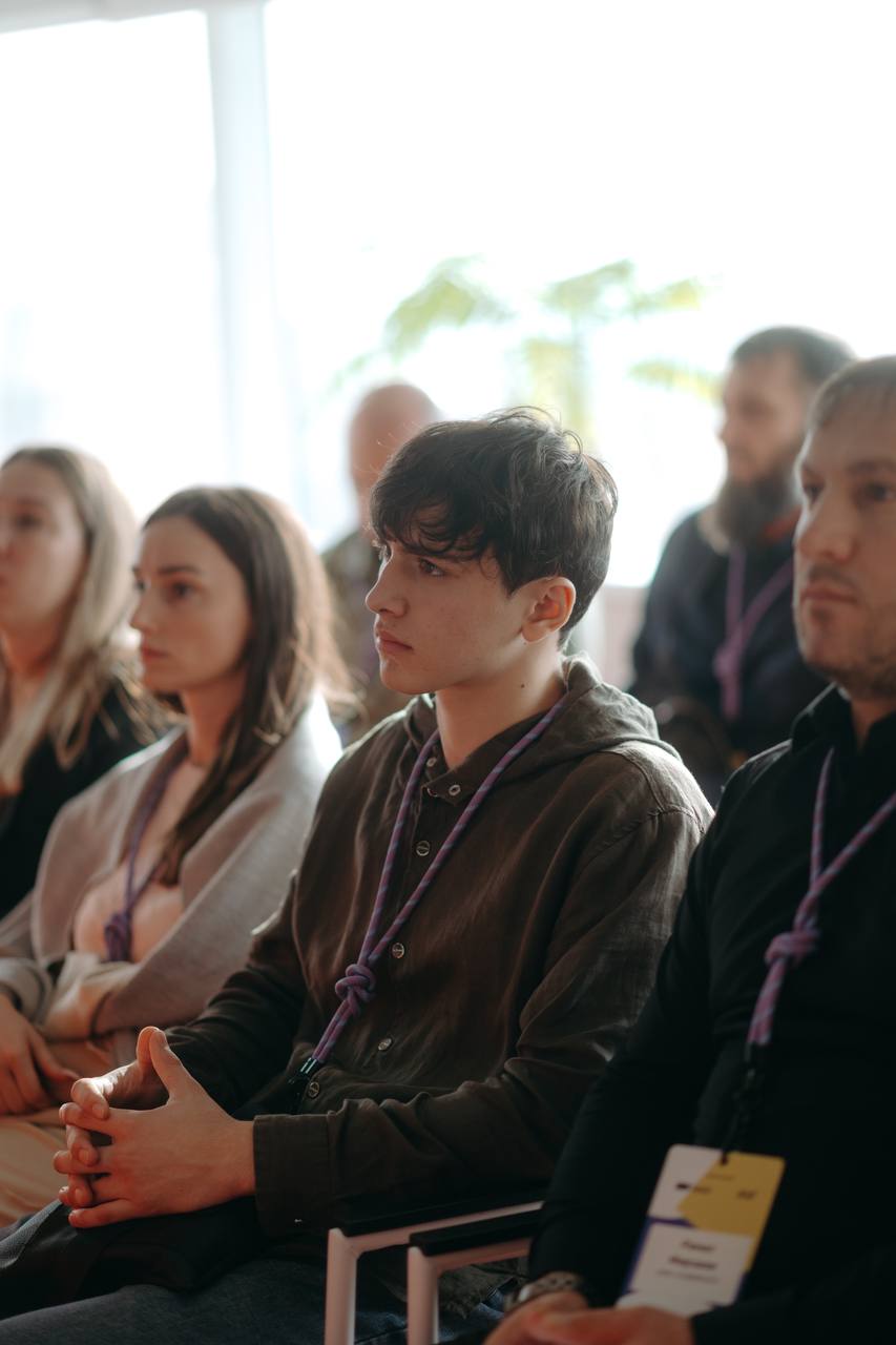 ⭐️ Как прошла бизнес-миссия в SPLAT Global
3 октября мы провели день в штаб-квартире SPLAT Global — компании, которая за 25 лет выросла из семейного бизнеса в международный бренд, представленный в 70+... | Сетка — социальная сеть от hh.ru