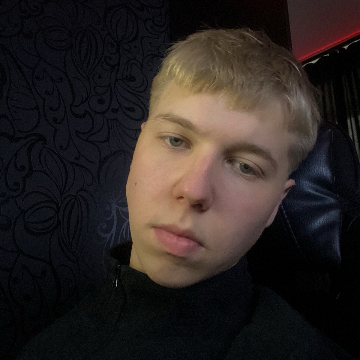 Михаил Оськин