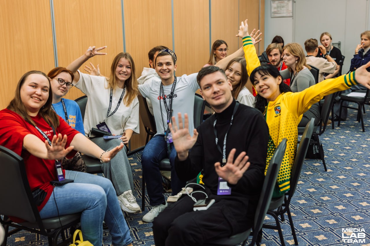 🔥 Фотографии второго дня MEDIALABFEST — вот они, горяченькие, с пылу с жару!
〰〰〰〰〰〰〰〰〰〰
MEDIALABFEST → Код современности 🌐
В этом посте были ссылки, но мы их удалили по правилам Сетки | Сетка — социальная сеть от hh.ru