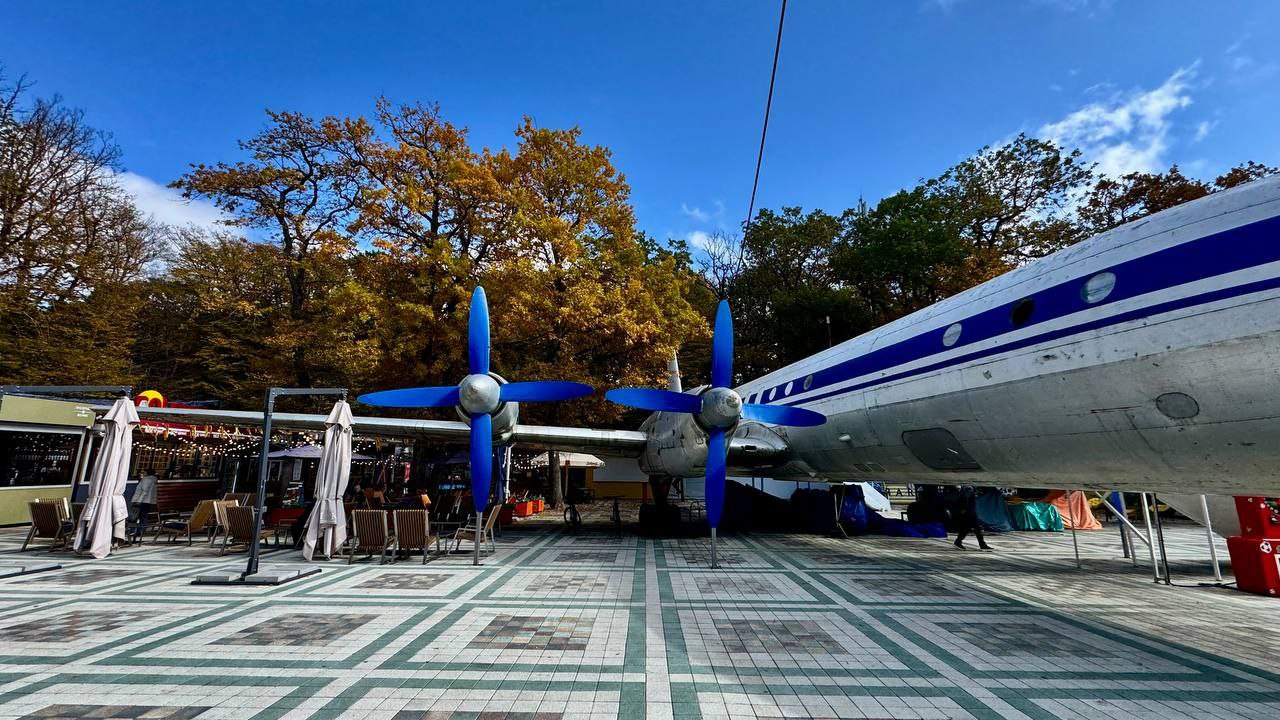 🍂Золотая осень в парке Победы
Отличное время для прогулок, пока погода радует теплом.
📲 Что-то на Ставропольском в MAX | Сетка — социальная сеть от hh.ru