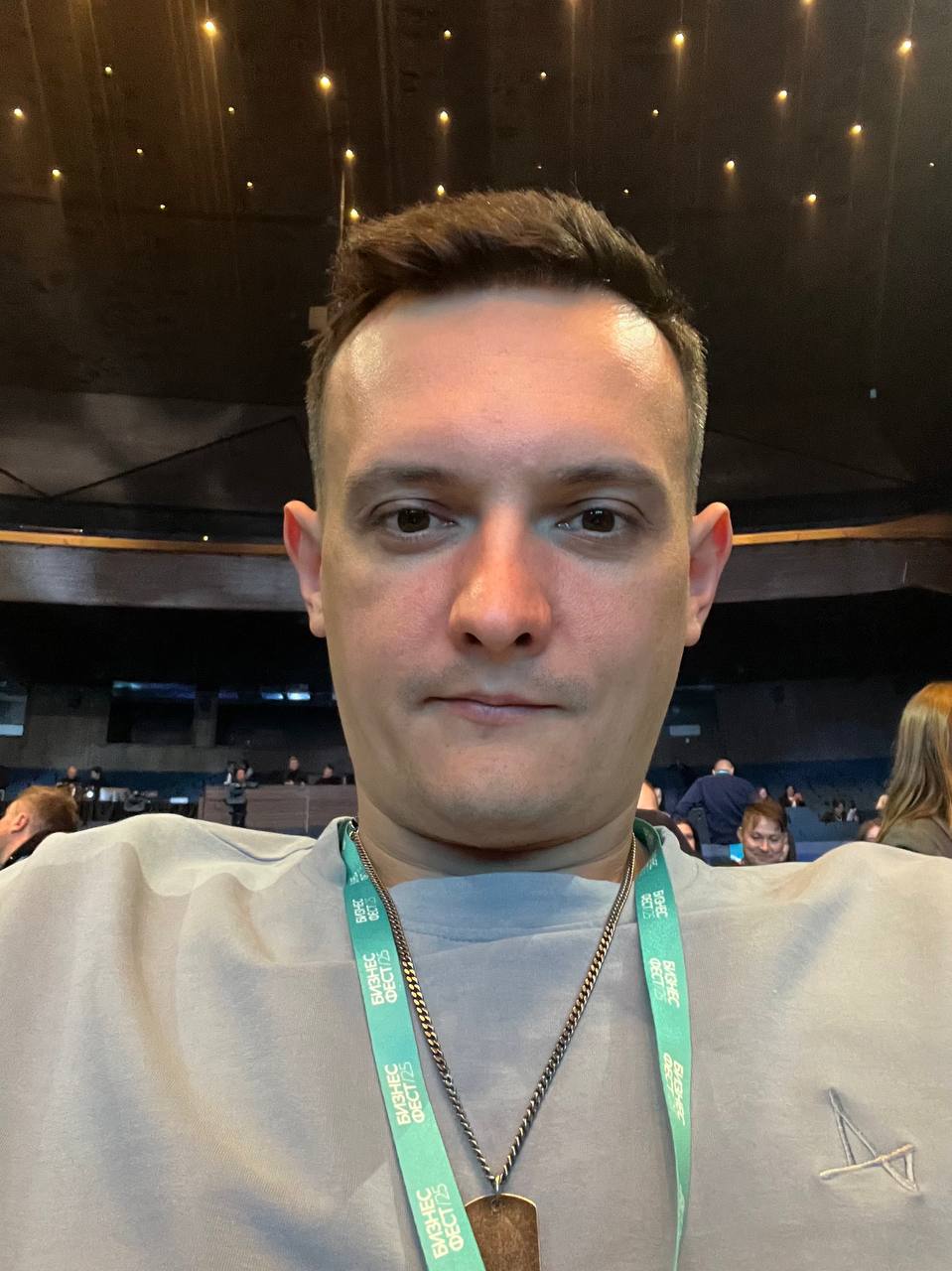 ➡️ Привет с Бизнес Феста/25!
Вчера наш CEO Никита посетил мероприятие от Сбербанка, которое объединило невероятное количество интересных спикеров, ярких идей и полезных советов | Сетка — социальная сеть от hh.ru