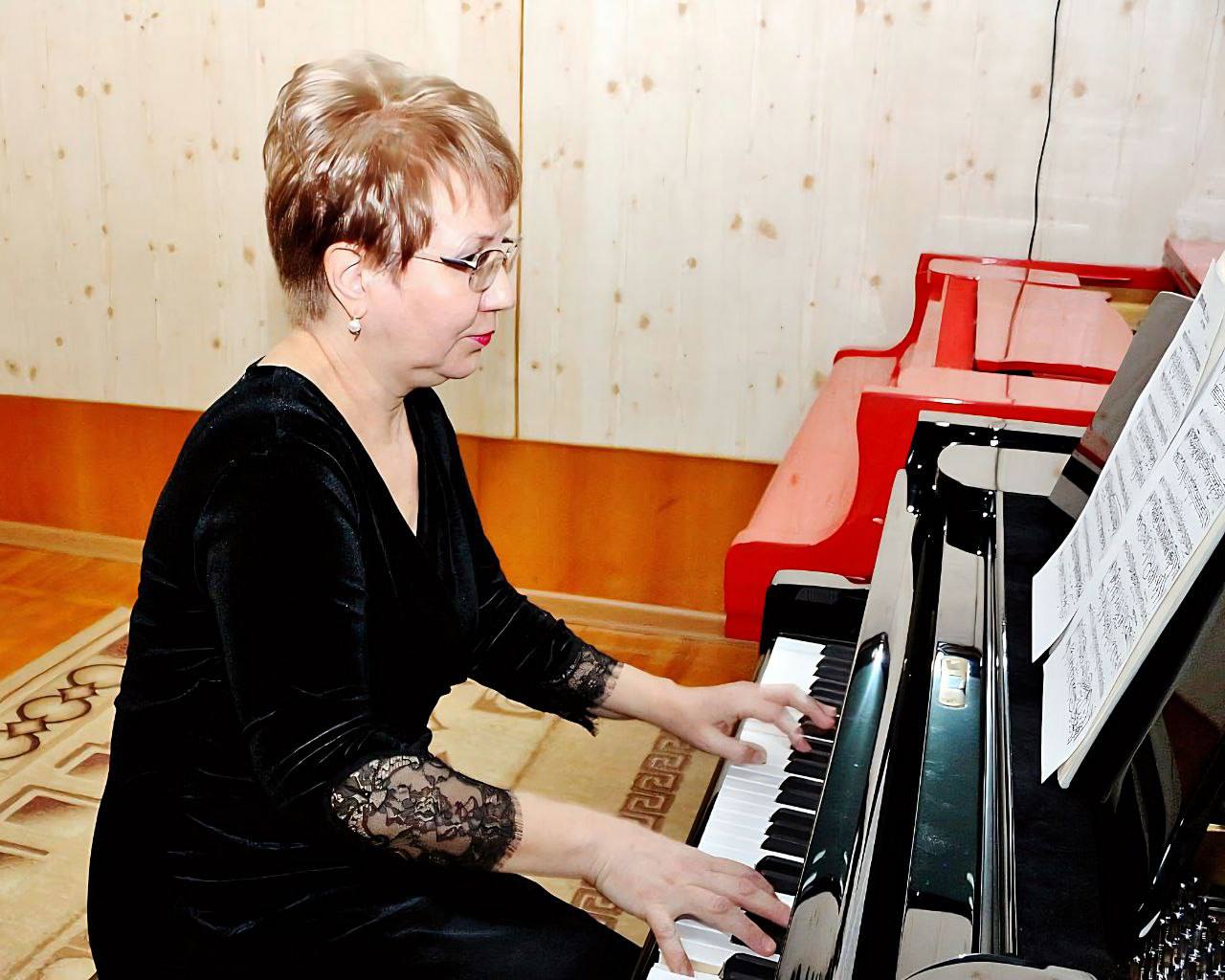 Наши педагоги лучшие не только на Ставрополье, но и во всей стране! 🎵
Двое ставропольских преподавателей музыкальных школ стали лауреатами премии Президента России | Сетка — социальная сеть от hh.ru
