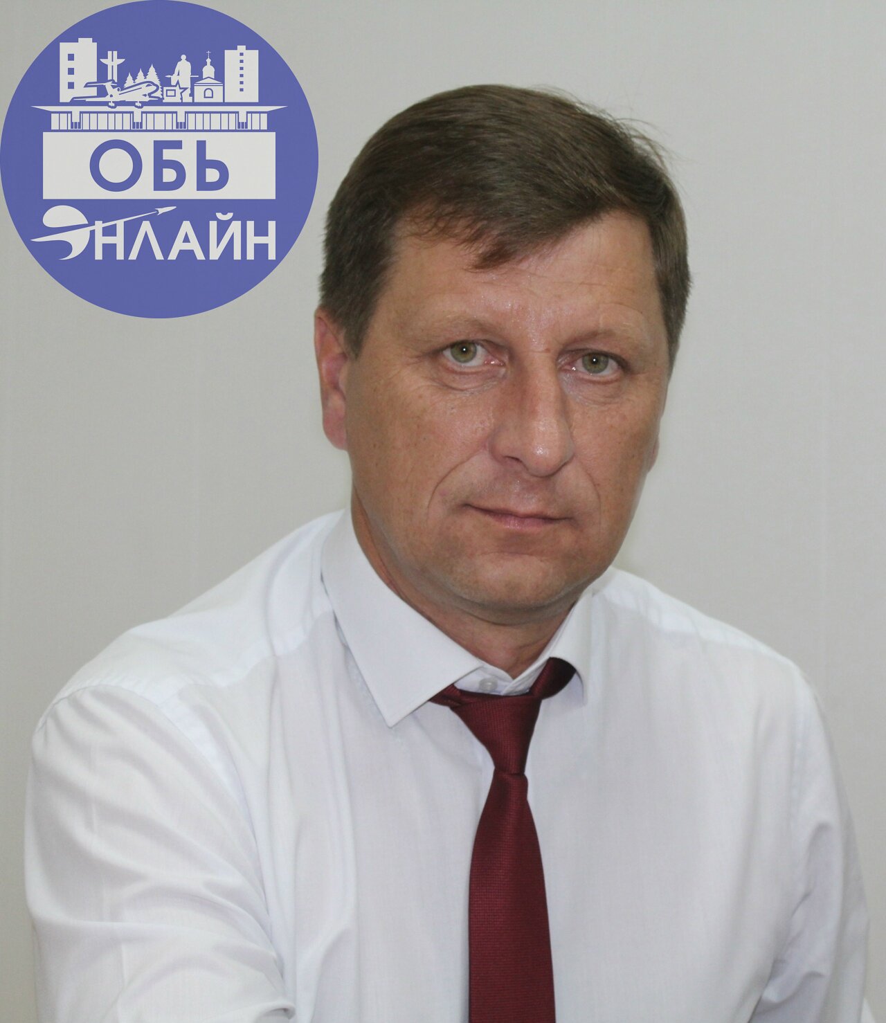 ↗ Павел Буковинин сдал город Обь преемнику Сергею Синяеву
В торжественной обстановке традиционно были переданы ключи от главной электрощитовой города | Сетка — социальная сеть от hh.ru