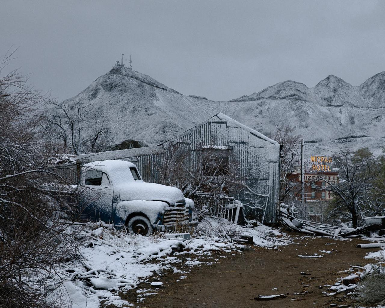 Атмосферный фотопроект, фиксирующий заброшенные места в северных регионах Америки | Сетка — социальная сеть от hh.ru