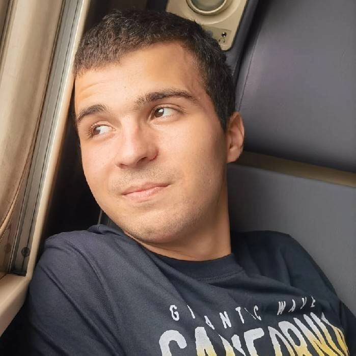 Максим Яненко