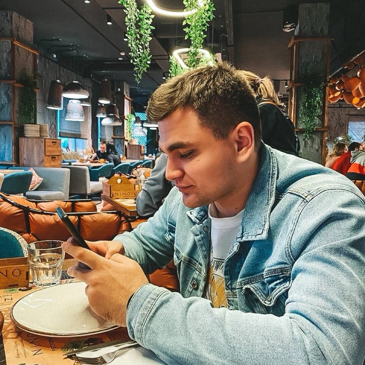 Никита Журавлев | Сетка — социальная сеть от hh.ru