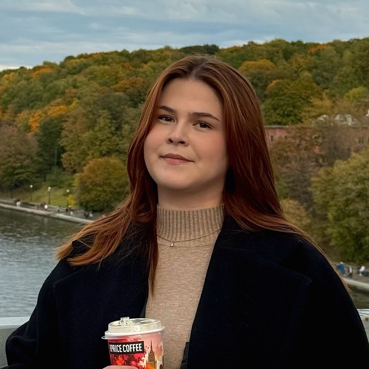 Виктория Свяжина | Сетка — социальная сеть от hh.ru