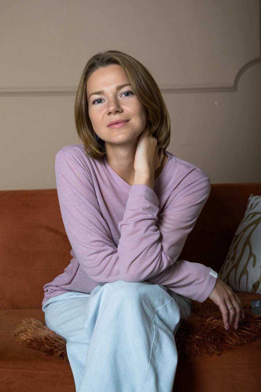 Я ведь не писала пост-знакомство)
Нарушила элементарное правило ведения ТГ-канала 🫣 Посему, исправляюсь!
Я-Даша, люблю много думать, много говорить и давать советы 😁поэтому канал я буду вести)
Делитьс... | Сетка — социальная сеть от hh.ru