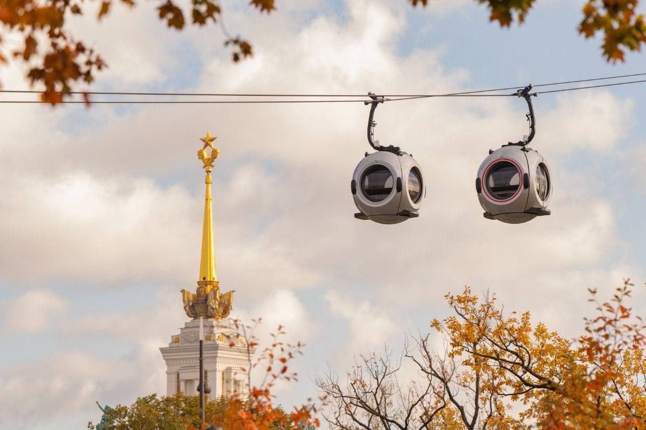 🍁Праздник Осени пройдёт в парке «Орион» на ВДНХ
11-12 октября 12:00-18:00
Откроют фестиваль DJ сеты, а вечером — зажигательное выступление хедлайнера | Сетка — социальная сеть от hh.ru