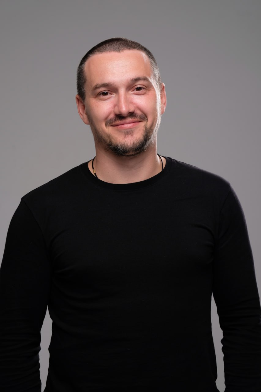 Сегодня день рождения празднует CEO GRCH.Digital Коля Николюк
Руководить компанией в заказной разработке — это настоящий героизм | Сетка — социальная сеть от hh.ru