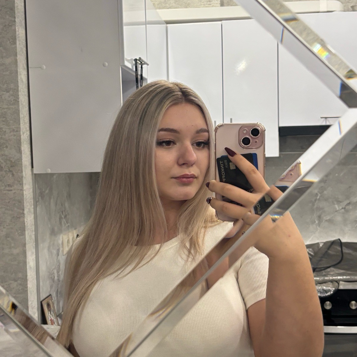 Алёна Бахтинова