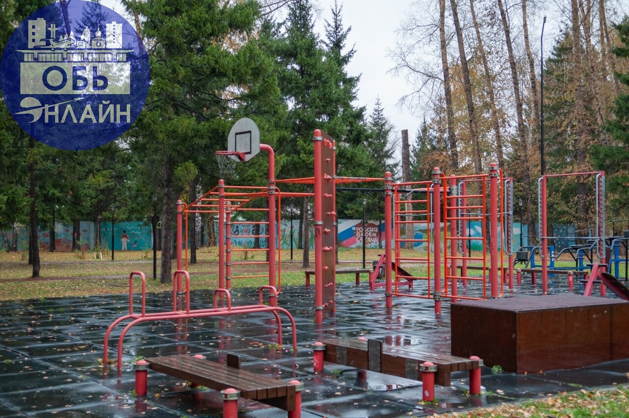 ↗ А вот скверу "Звездочка" повезло гораздо больше, чем фонтану! Он реконструирован, облагорожен, оборудован отличными спортивными площадками | Сетка — социальная сеть от hh.ru