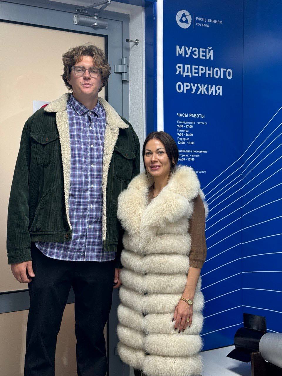 Закрытый атомный город
Три дня я провел в Сарове. Это город в Нижегородской области, моногород. Попасть в него можно только по пропуску, который делают от 3 месяцев и для этого нужна веская причина | Сетка — социальная сеть от hh.ru