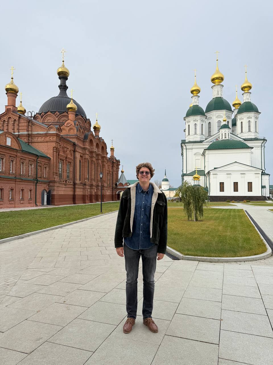 Закрытый атомный город
Три дня я провел в Сарове. Это город в Нижегородской области, моногород. Попасть в него можно только по пропуску, который делают от 3 месяцев и для этого нужна веская причина | Сетка — социальная сеть от hh.ru