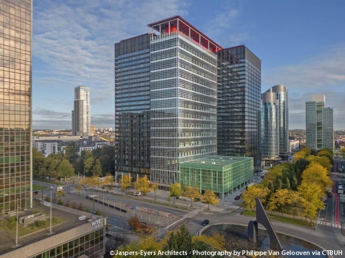 Высотное здание года: ZIN in No(o)rd в Брюсселе покорило мир!
Советом по вертикальному урбанизму было признано лучшим высотным сооружением планеты в 2025 году уникальное здание ZIN in No(o)rd, располо... | Сетка — социальная сеть от hh.ru