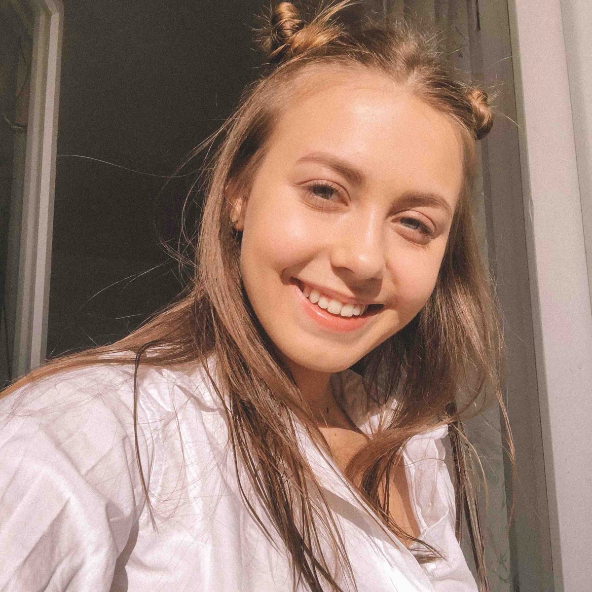 Анна Ларина