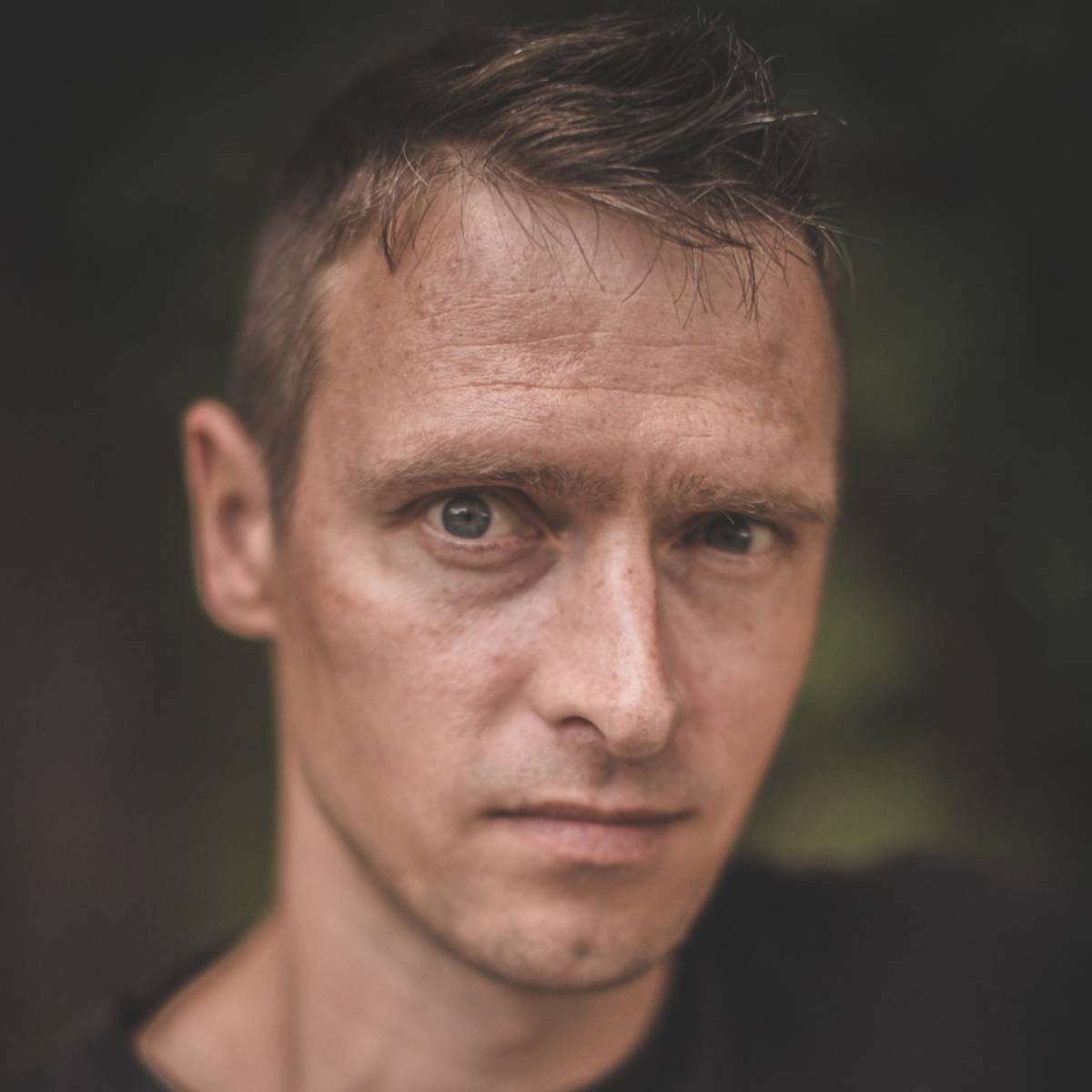 Александр Волков