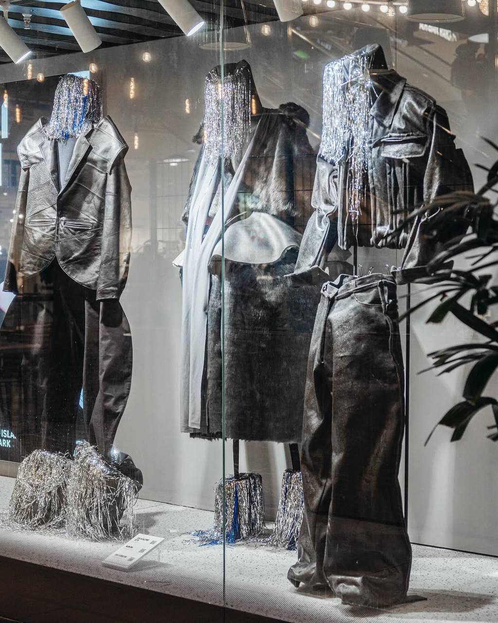 👗Фестиваль HSE Fashion days
18-19 октября 12:00-21:00
В «Цветном» пройдет фестиваль HSE Fashion days, организованный Школой дизайна НИУ ВШЭ. Мероприятие посвящено настоящему и будущему моды | Сетка — социальная сеть от hh.ru
