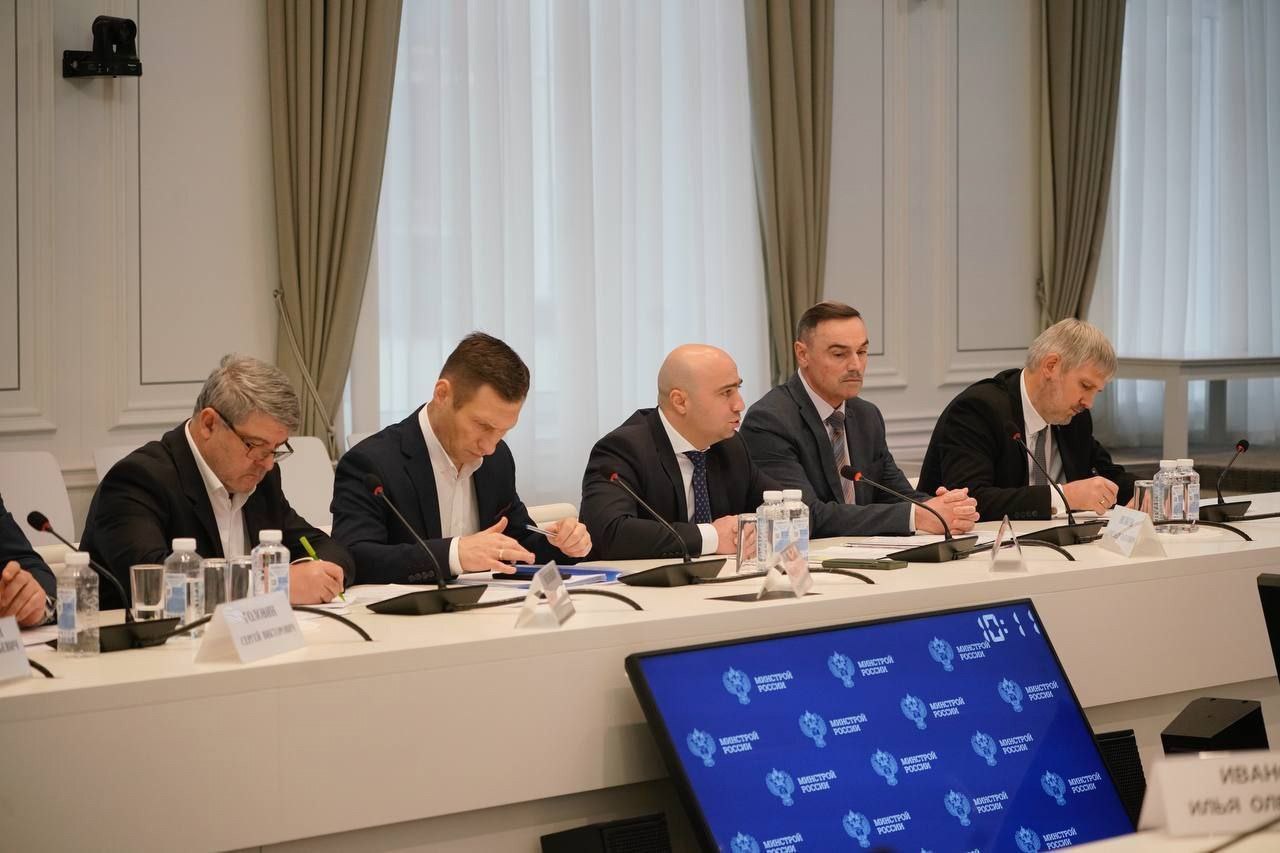 Глава Минстроя России Ирек Файзуллин провел рабочее совещание по вопросу капремонта здания Президиума Российской академии наук
Основными вопросами обсуждения стали ценообразование и применение сметных... | Сетка — социальная сеть от hh.ru