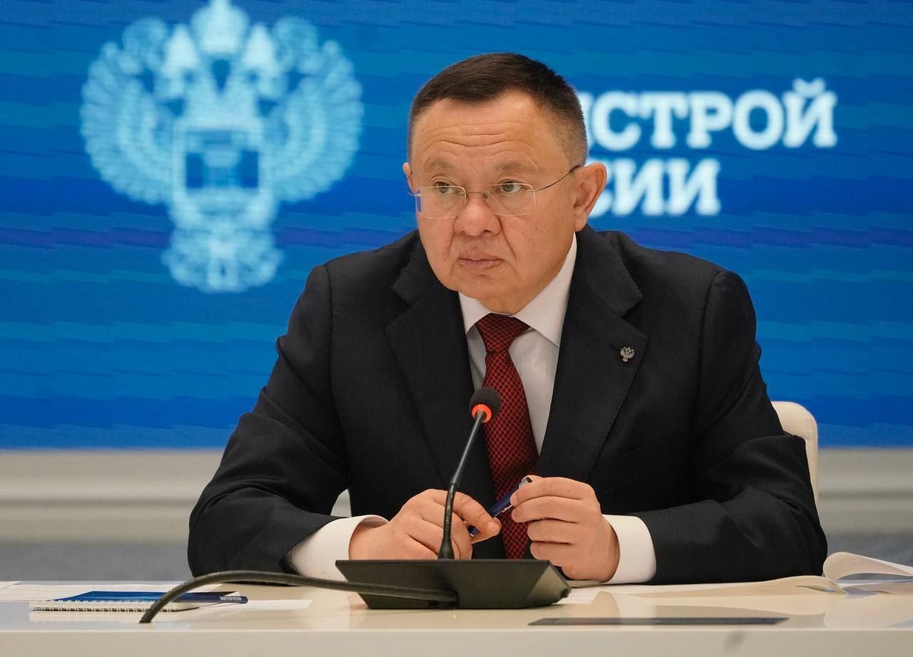 Глава Минстроя России Ирек Файзуллин провел рабочее совещание по вопросу капремонта здания Президиума Российской академии наук
Основными вопросами обсуждения стали ценообразование и применение сметных... | Сетка — социальная сеть от hh.ru