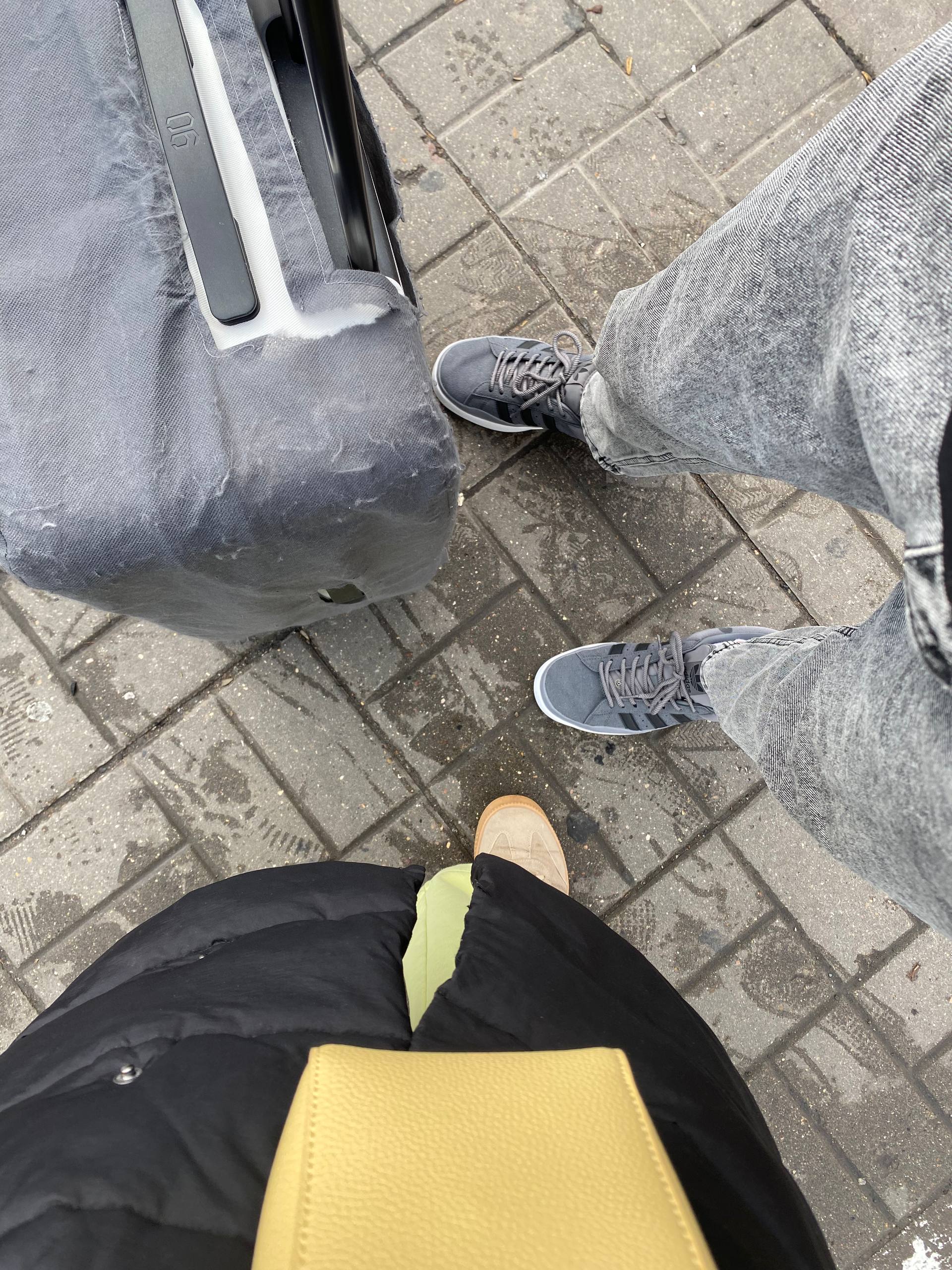 ☀️Админ в отпуске, но обещал вернуться
Мари на связи! И я наконец-то вырвалась в отпуск, но контент-план, как и чемодан, чуть не улетел без меня — пока я ловлю вайб, а не дедлайны — включаем #ultralif... | Сетка — социальная сеть от hh.ru