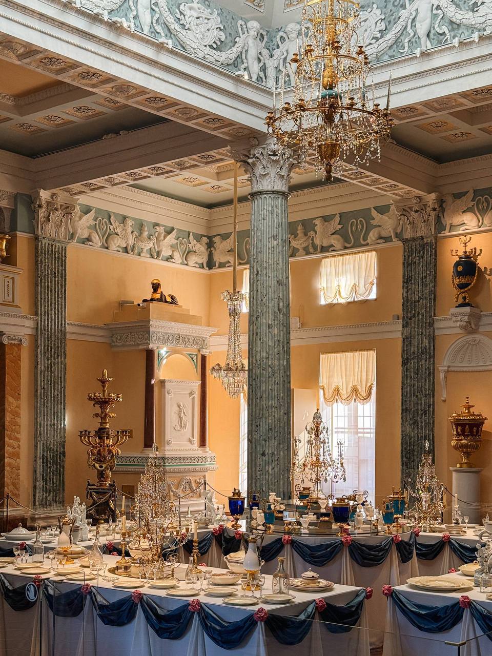 #афиша #вторник #14октября
🎉Афиша мероприятий в Москве
на 14 октября
Выставки/музеи:
✨Посетить Египетский павильон Останкинского дворца
📍1-я Останкинская, 5, стр | Сетка — социальная сеть от hh.ru