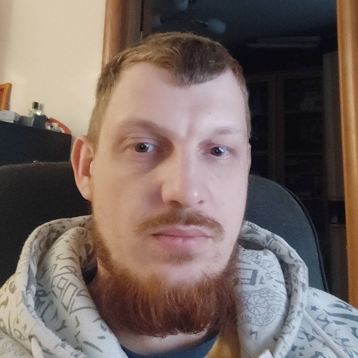 Антон Райков