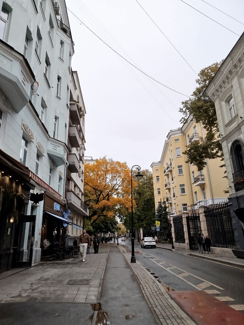 Последнее время вдохновение меня покинуло. Хоть я и знаю, что оно приходит в процессе творчества, а не снисходит на человека неожиданно, как нам показывают в фильмах | Сетка — социальная сеть от hh.ru