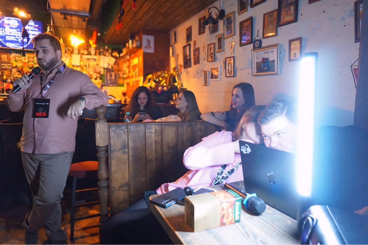 MoscowQA Black Meetup | Сетка — социальная сеть от hh.ru