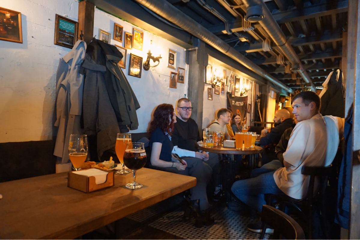 MoscowQA Black Meetup | Сетка — социальная сеть от hh.ru