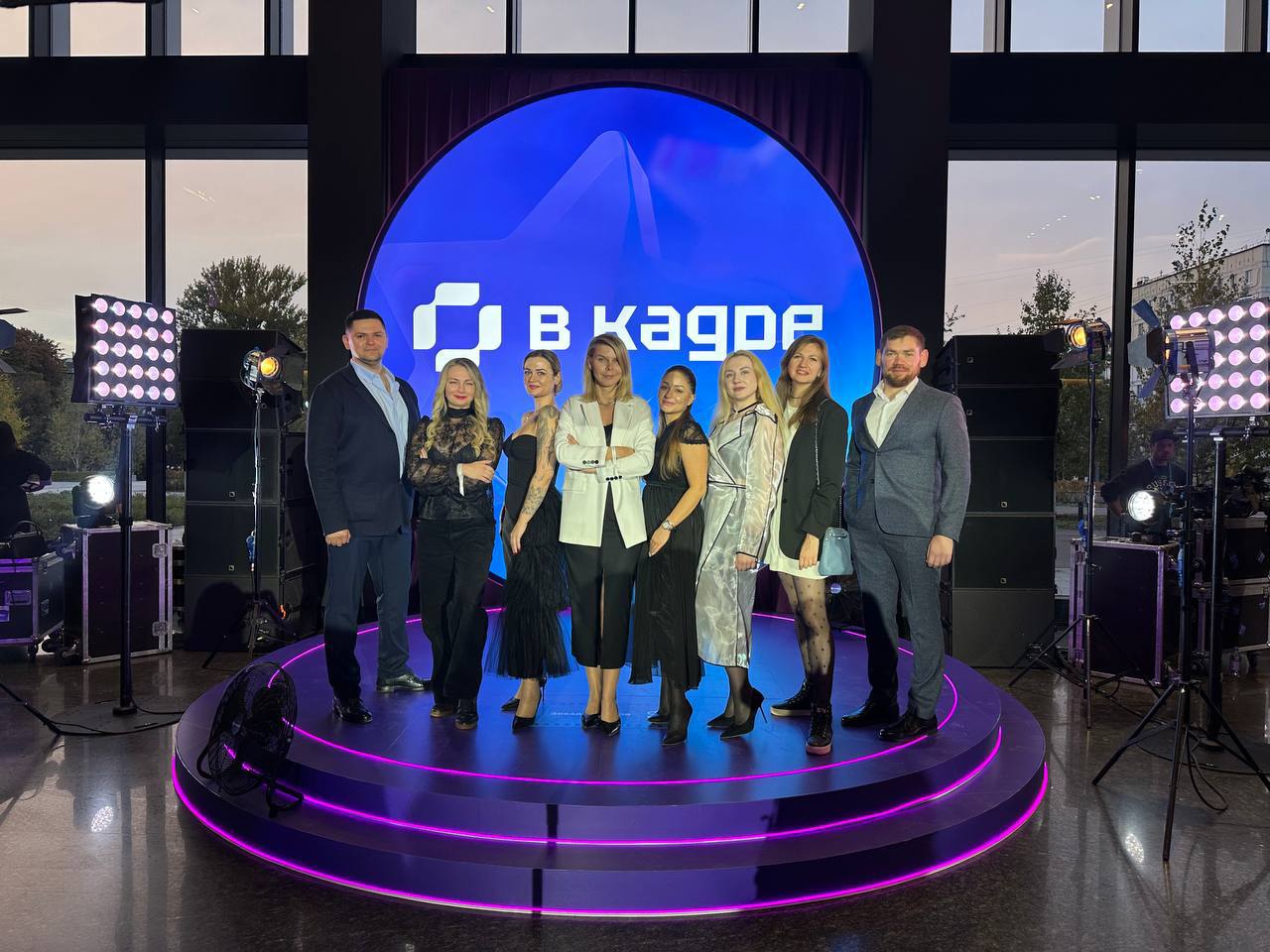 ⚡️ДКЭ — в числе лучших⚡️
👍Добровольный квалификационный экзамен (ДКЭ) занял 3-е место в премии Правительства Москвы «В кадре» в номинации «Секрет удачного кадра: привлечение» | Сетка — социальная сеть от hh.ru