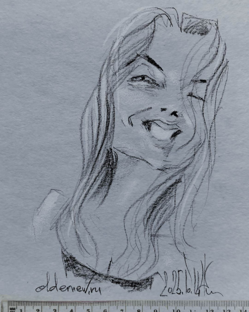 Вечерняя карандашно-угольная разминка. 
Хотел было продолжить свою рубрику "Сюрприз".. | Сетка — социальная сеть от hh.ru