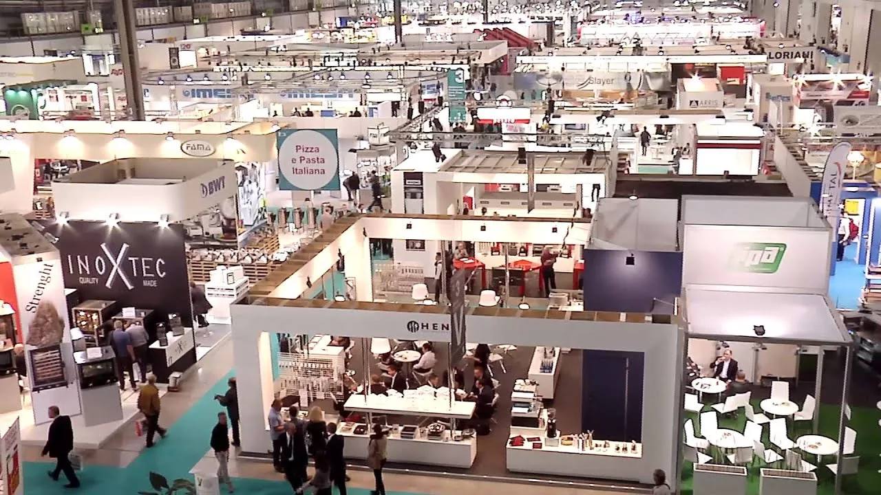 Впереди — Милан и HOST Milano 🇮🇹
Новые бренды, свежие идеи, дизайн, атмосфера — всё как мы любим.
Покажем всё самое интересное — глазами Roomers 👀
roomers.ru
roomerspro.com | Сетка — социальная сеть от hh.ru