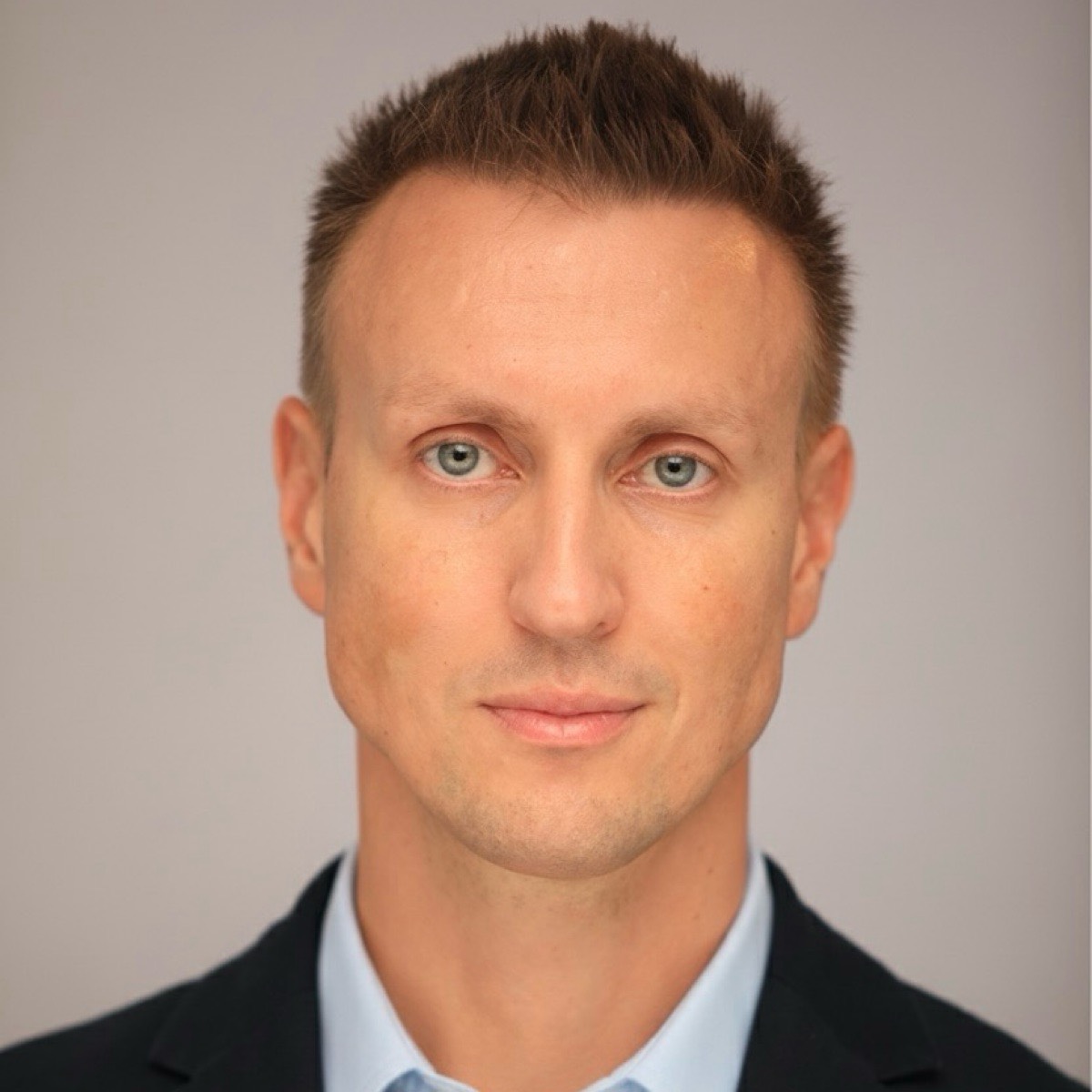 Ростислав Овчаров | Сетка — социальная сеть от hh.ru