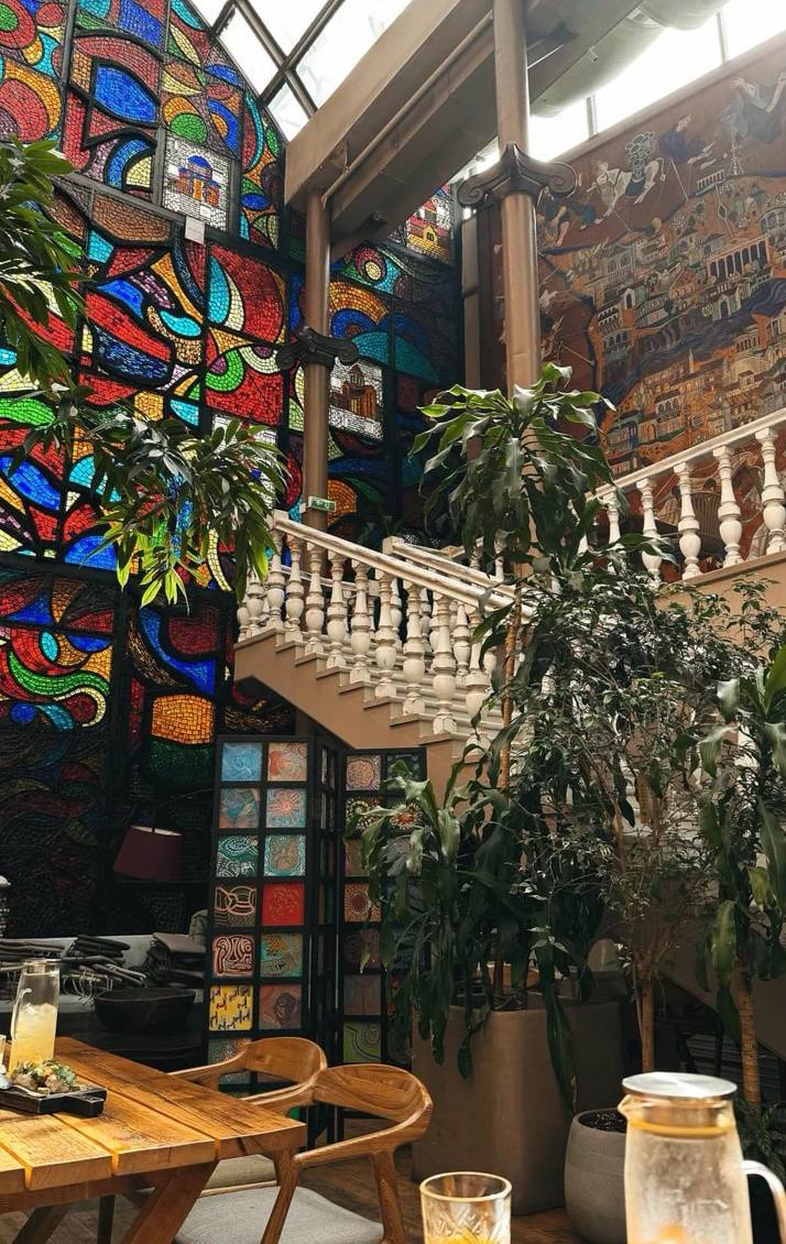 Ресторан, который впечатлит вас 😍
Ежедневно 09:00–00:00
Ресторан занимает часть исторического здания - бывшей усадьбы Долгоруковых
В ресторане приятная атмосфера: много живой зелени, картины, вкусные ... | Сетка — социальная сеть от hh.ru