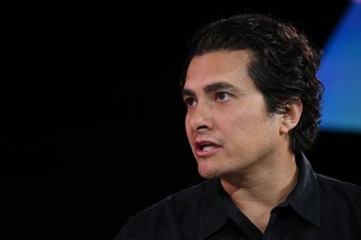 ⚡ Crusoe строит дата-центр Stargate для OpenAI
Crusoe начинает первую фазу строительства дата-центра Stargate в Абилине, штат Техас | Сетка — социальная сеть от hh.ru