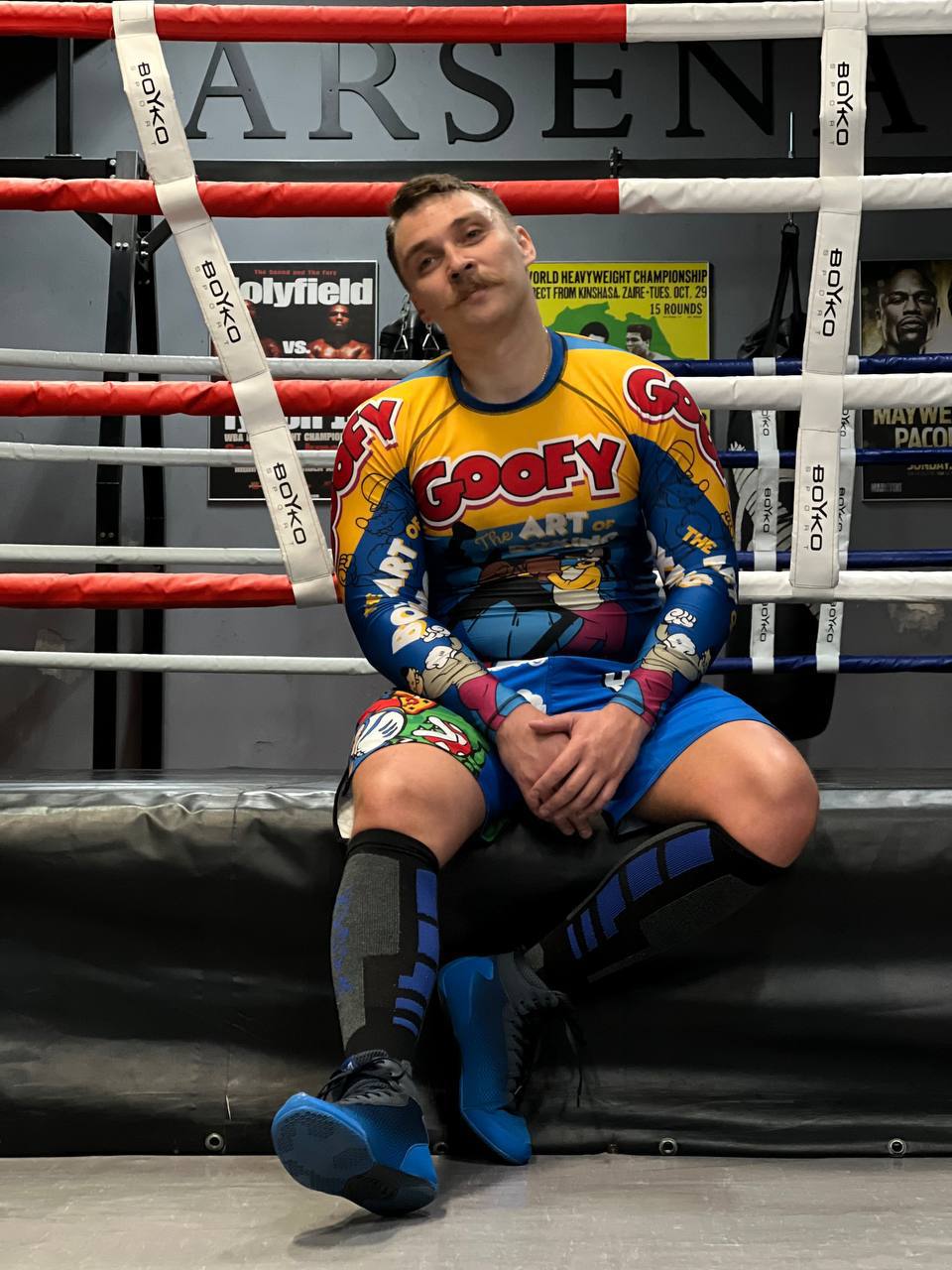 🥊
Теперь я плачу:
— 1 000 ₽ за групповую тренировку,
— 400 ₽ за парковку,
— 300 ₽ за бензин.
И это не считая амортизации авто, амуниции и редких заездов по ЗСД | Сетка — социальная сеть от hh.ru