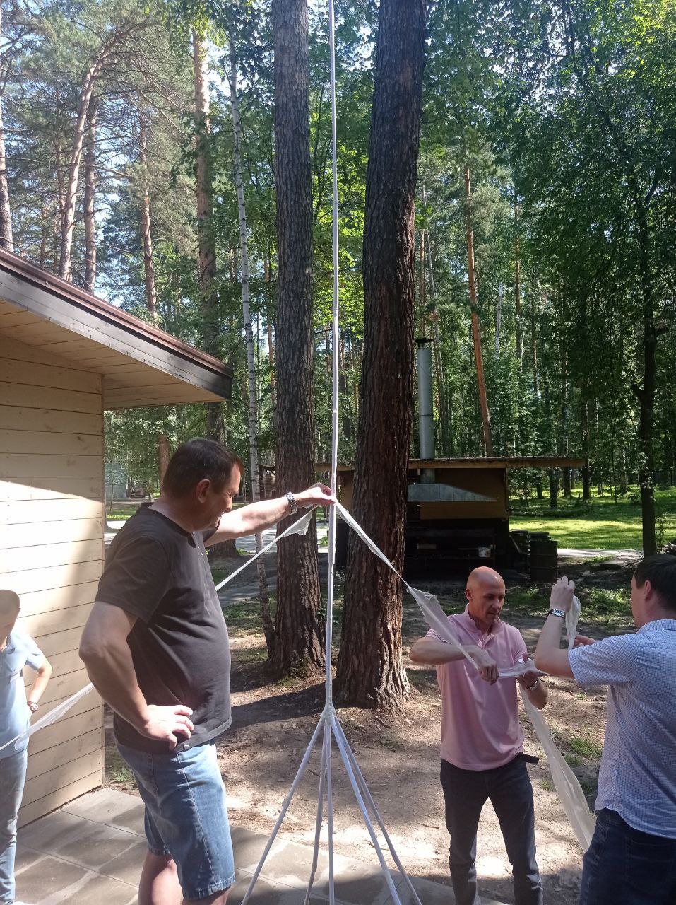 Тренинг и форс-мажоры
.
Байкииз#HRсклепа #ПрямаяречьТФ
.
🤯Тридцать лет я веду тренинги и не один из них не обошелся без форс-мажора, технических накладок и каких-либо приключений | Сетка — социальная сеть от hh.ru