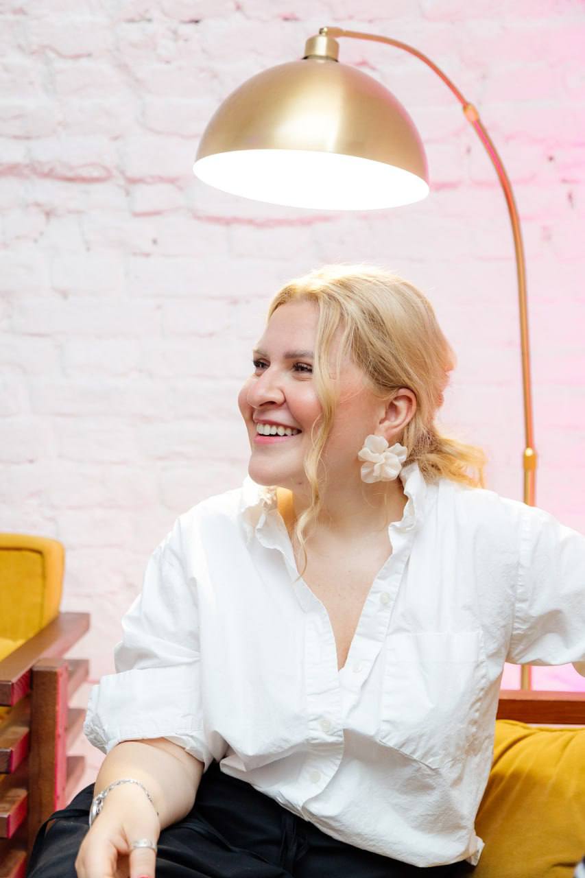 ❤️Этот пост — привет девочкам из комьюнити Great Women in PR Eurasia.
В этом комьюнити я уже несколько лет (сбилась со счёта). Бесценный кладезь нетворкинга, поддержки и обмена мнениями | Сетка — социальная сеть от hh.ru