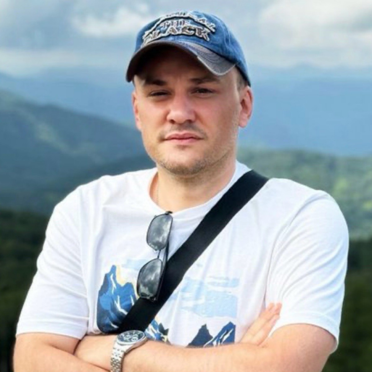 Александр Султанов