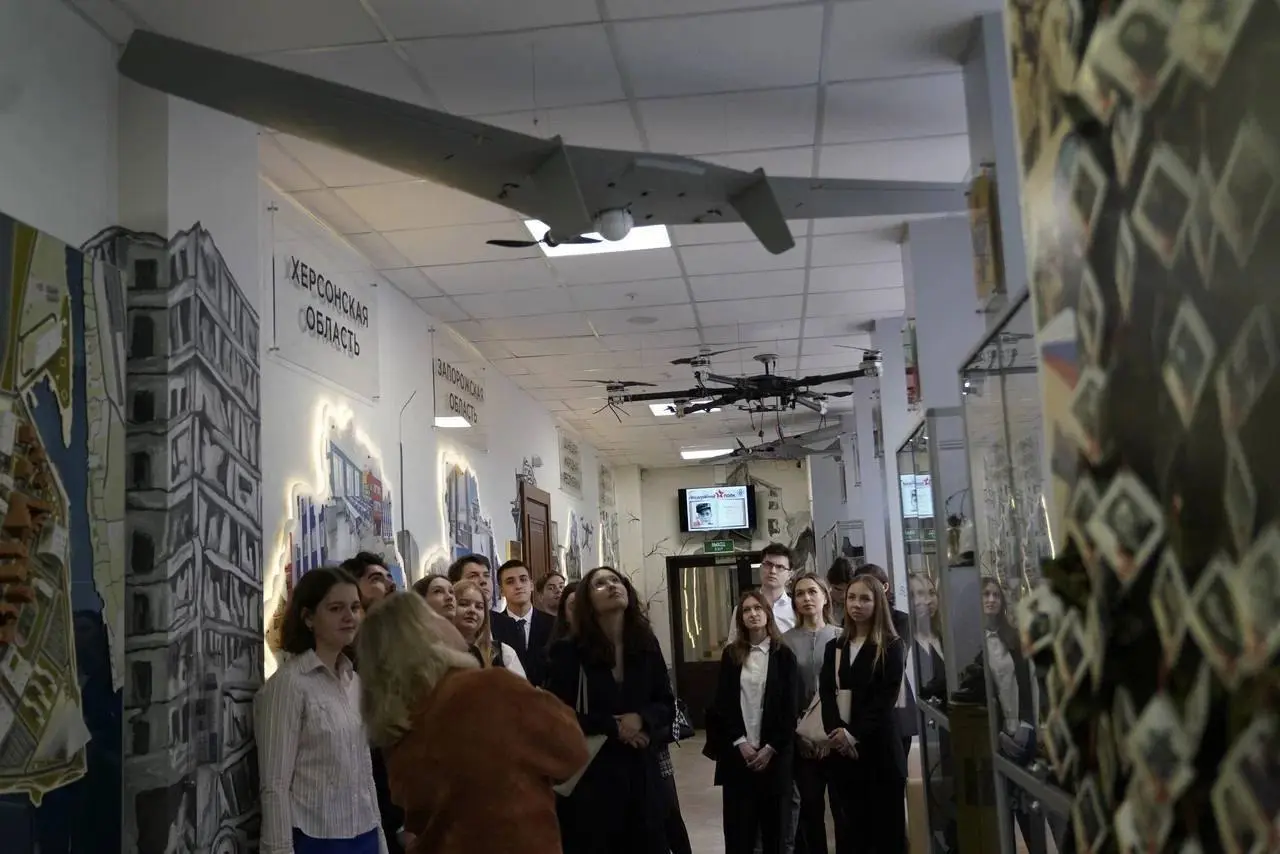 Два дня — два пространства, одна цель
⚡️В Минстрое России и Дом.РФ состоялось обменное обучение сотрудников | Сетка — социальная сеть от hh.ru