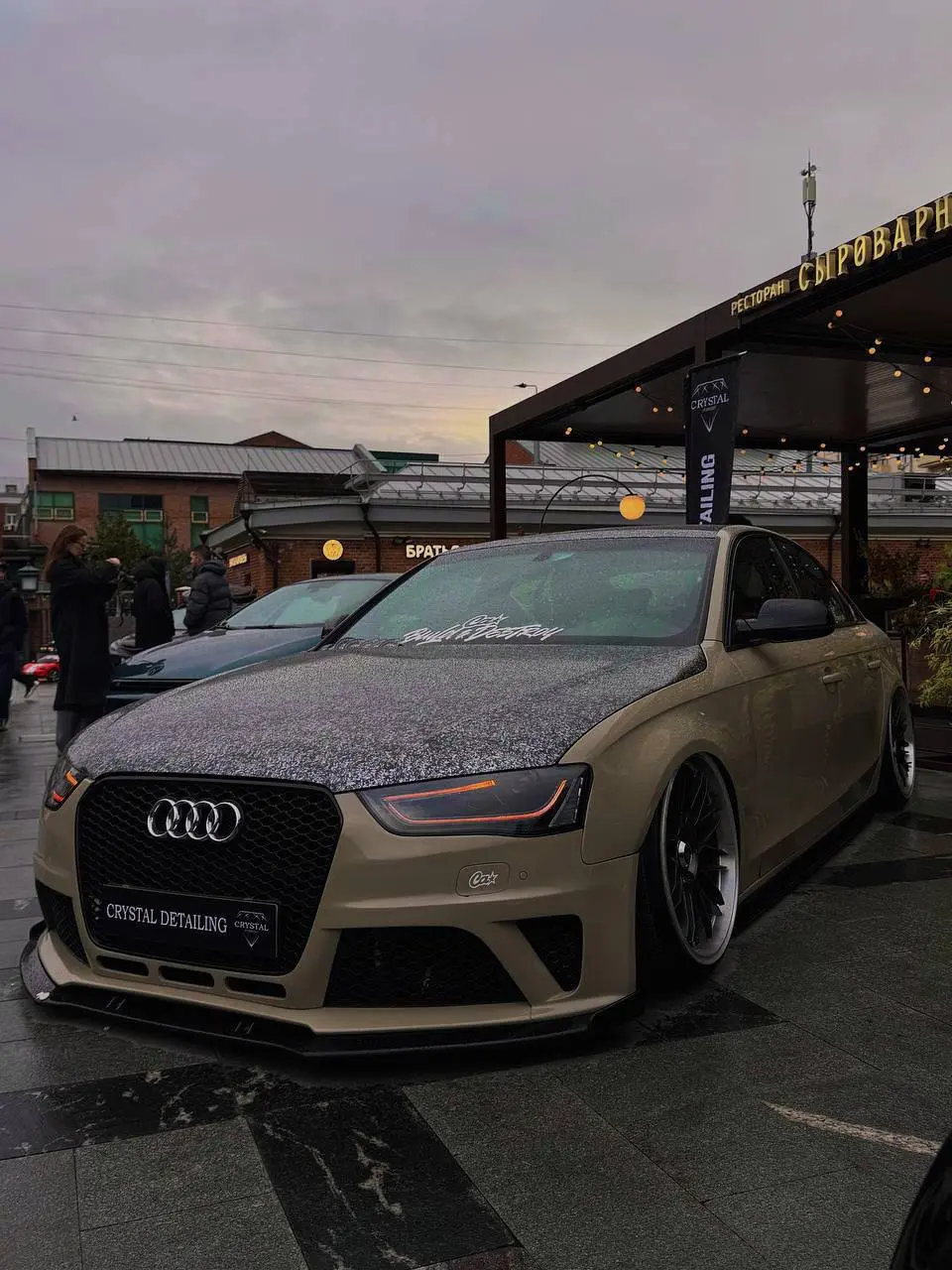 🏎️Финальная автовыставка в «Трех вокзалах»
18 октября 14:00–18:00
В честь закрытия сезона в Депо развернется экспозиция культовых моделей Audi | Сетка — социальная сеть от hh.ru