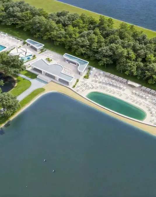 🏖️Гребной канал в Крылатском планируют превратить в курортную зону
Там построят пляж с бассейнами, серф-парк, гостиницы, гольф-центр, центр падел-тенниса и велопешеходный мост, который свяжет канал и ... | Сетка — социальная сеть от hh.ru