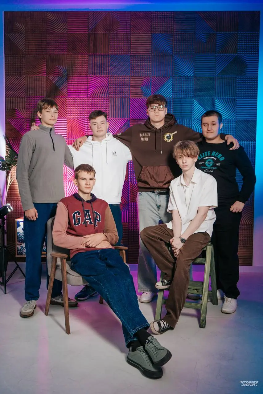 Снимали 10 класс в нашей студии 💗
Как вам? ) | Сетка — социальная сеть от hh.ru