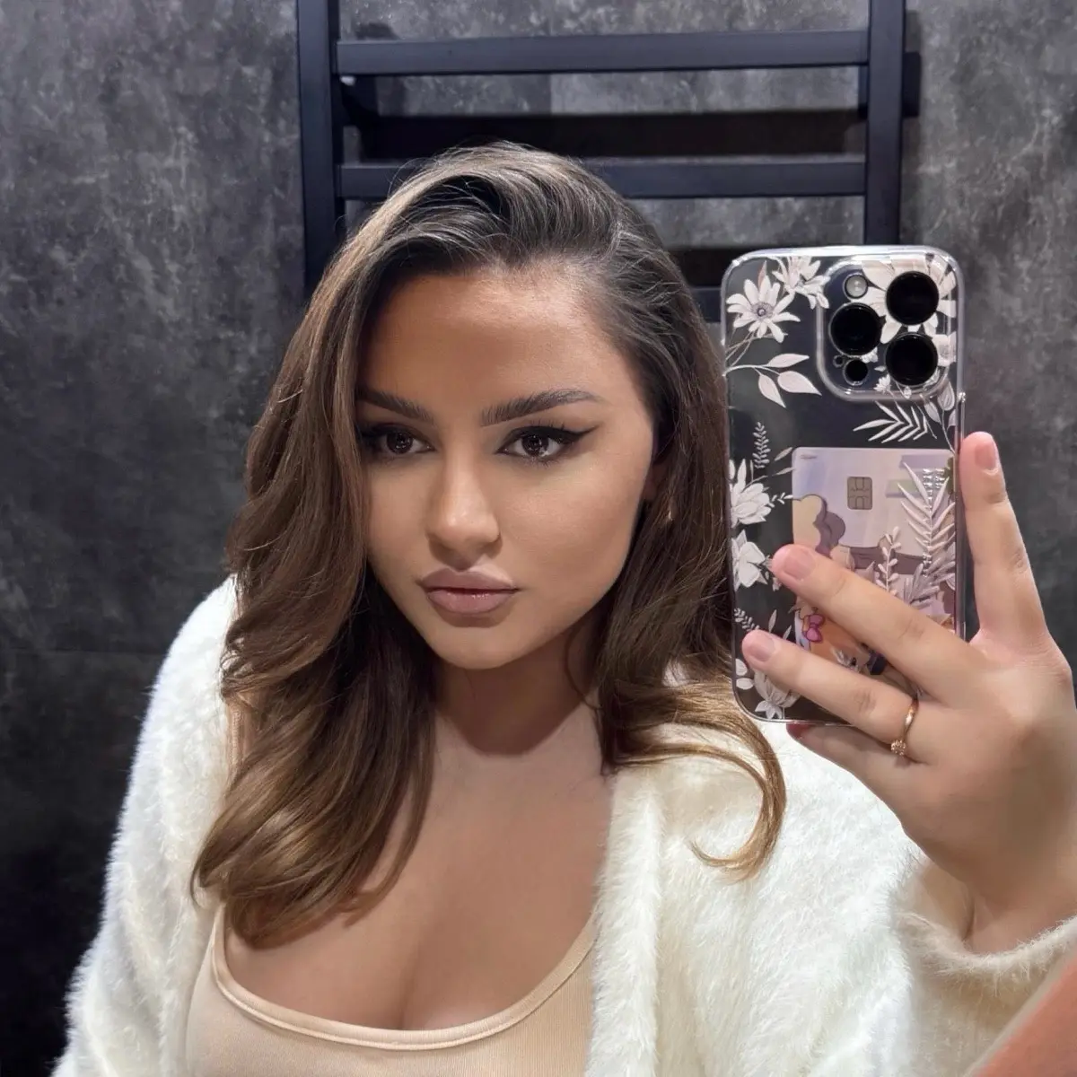 Veronika Kirillova | Сетка — социальная сеть от hh.ru